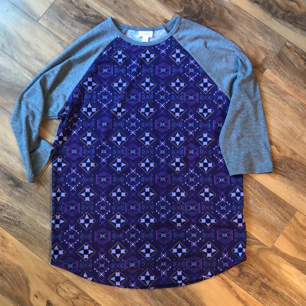 LuLaRoe Randy baseball tee. Size Large